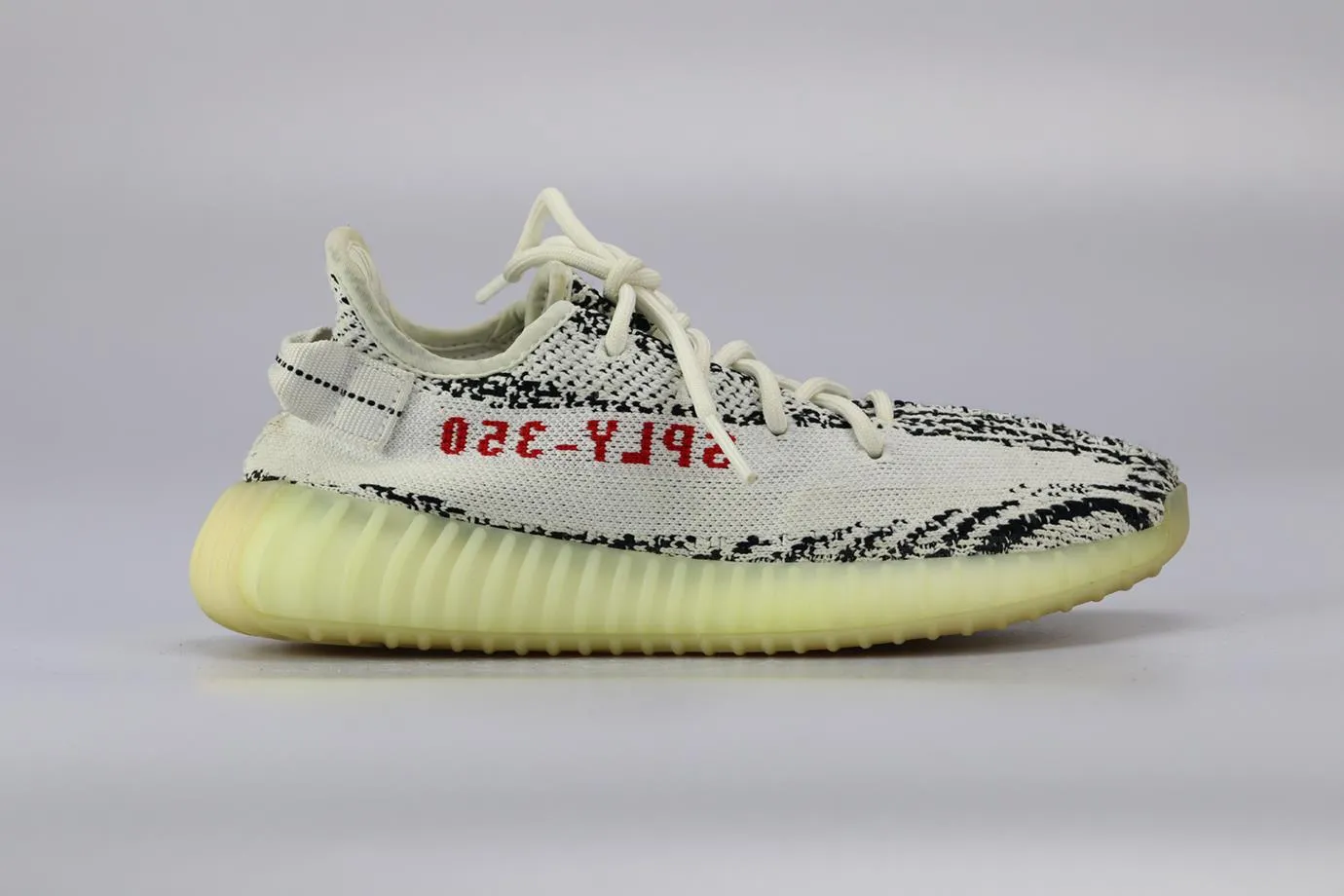 ADIDAS YEEZY BOOST 350 V2 ZEBRA PRIMEKNIT SNEAKERS EU 38  UK 5  UK 6