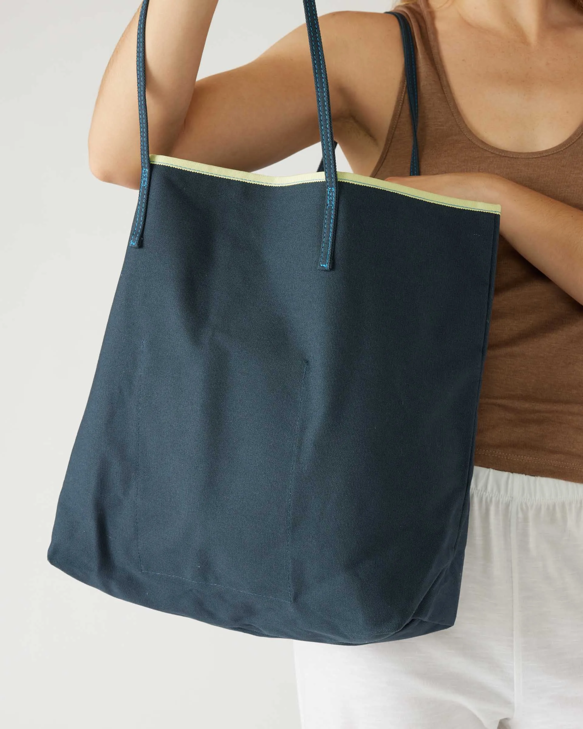 Le Canvas Tote