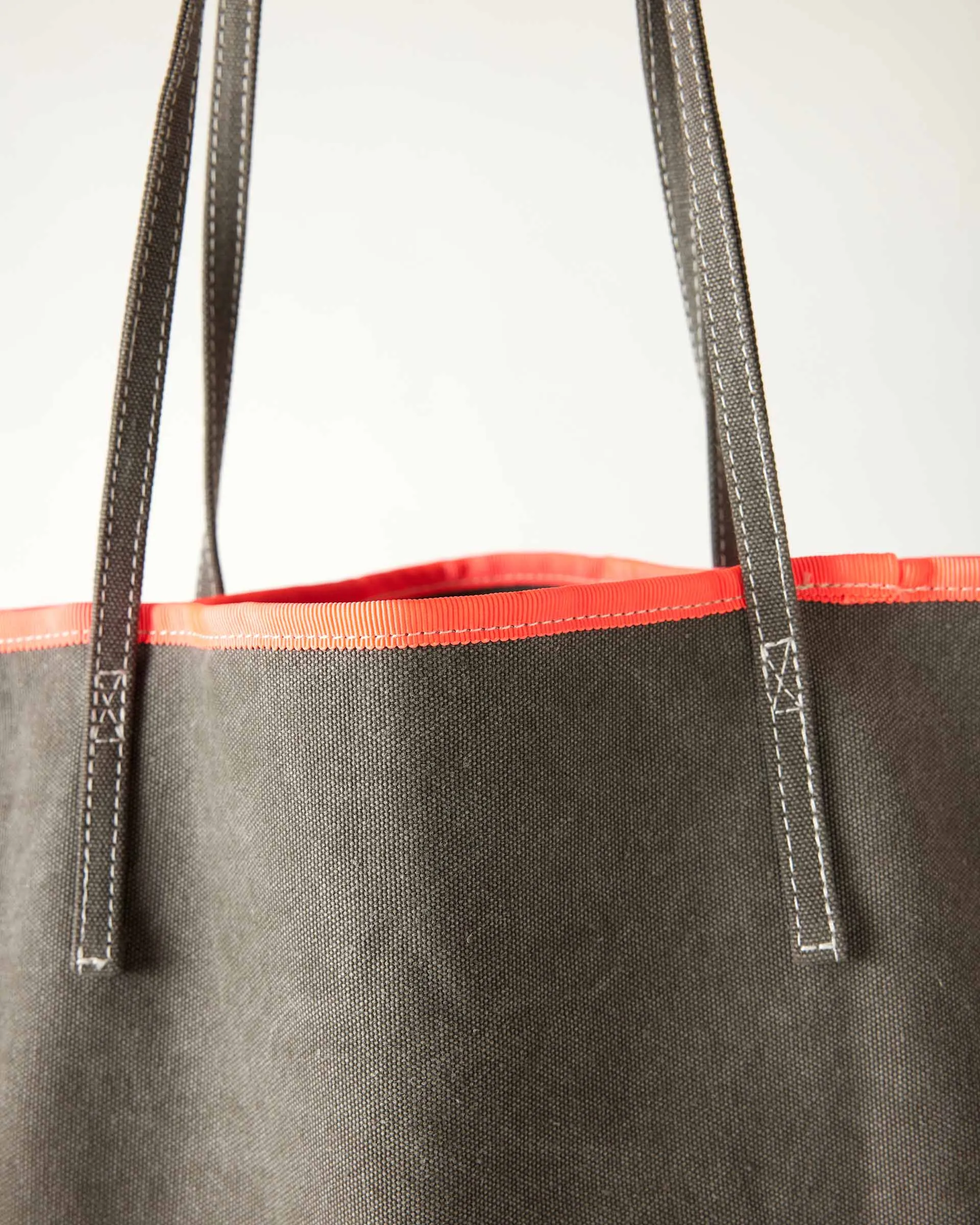 Le Canvas Tote