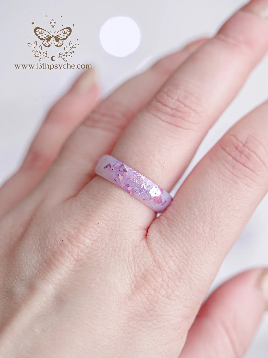 Lilac and lavender flakes faceted resin ring