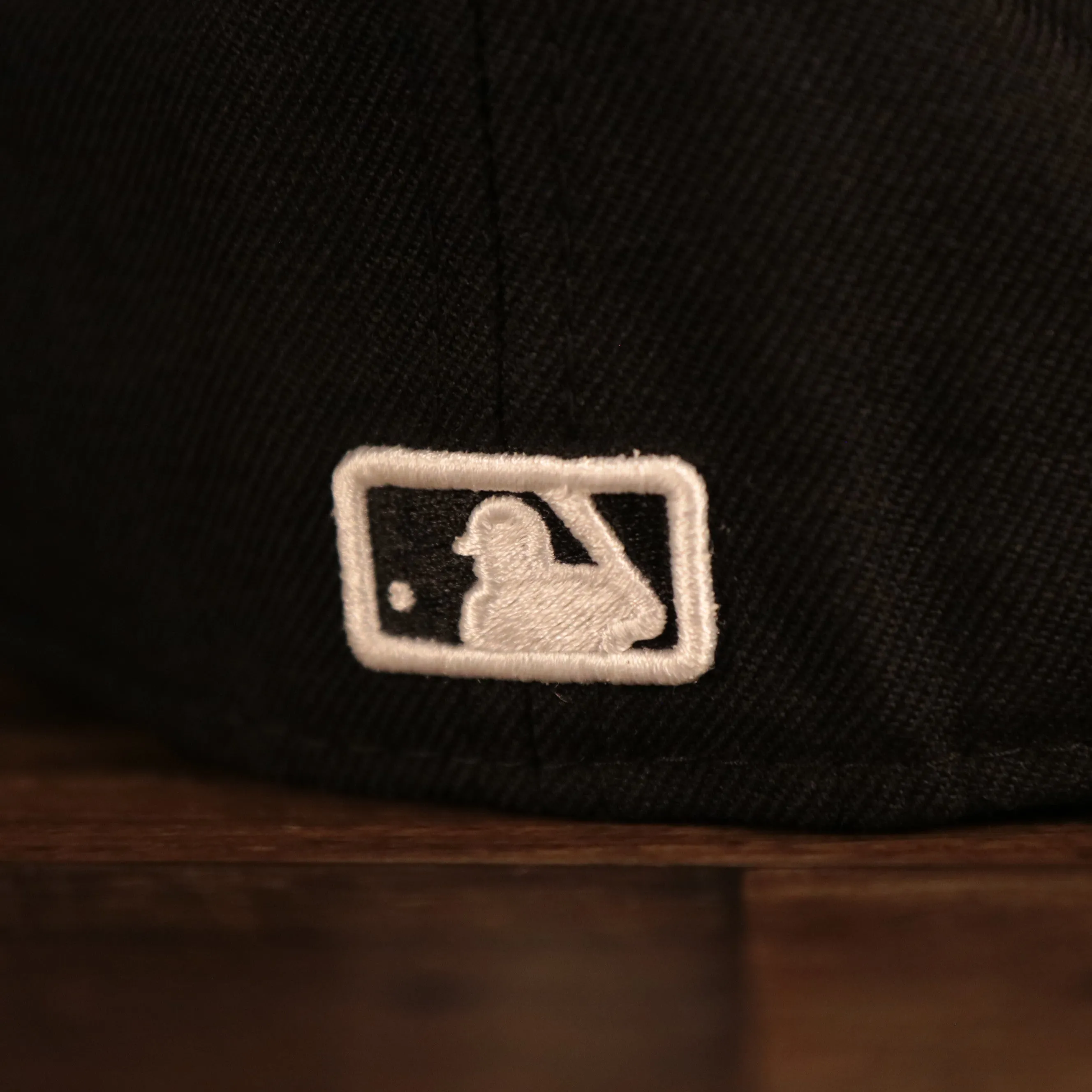 Philadelphia Phillies White Logo Black Bottom Black 59Fifty Fitted Cap | Youth