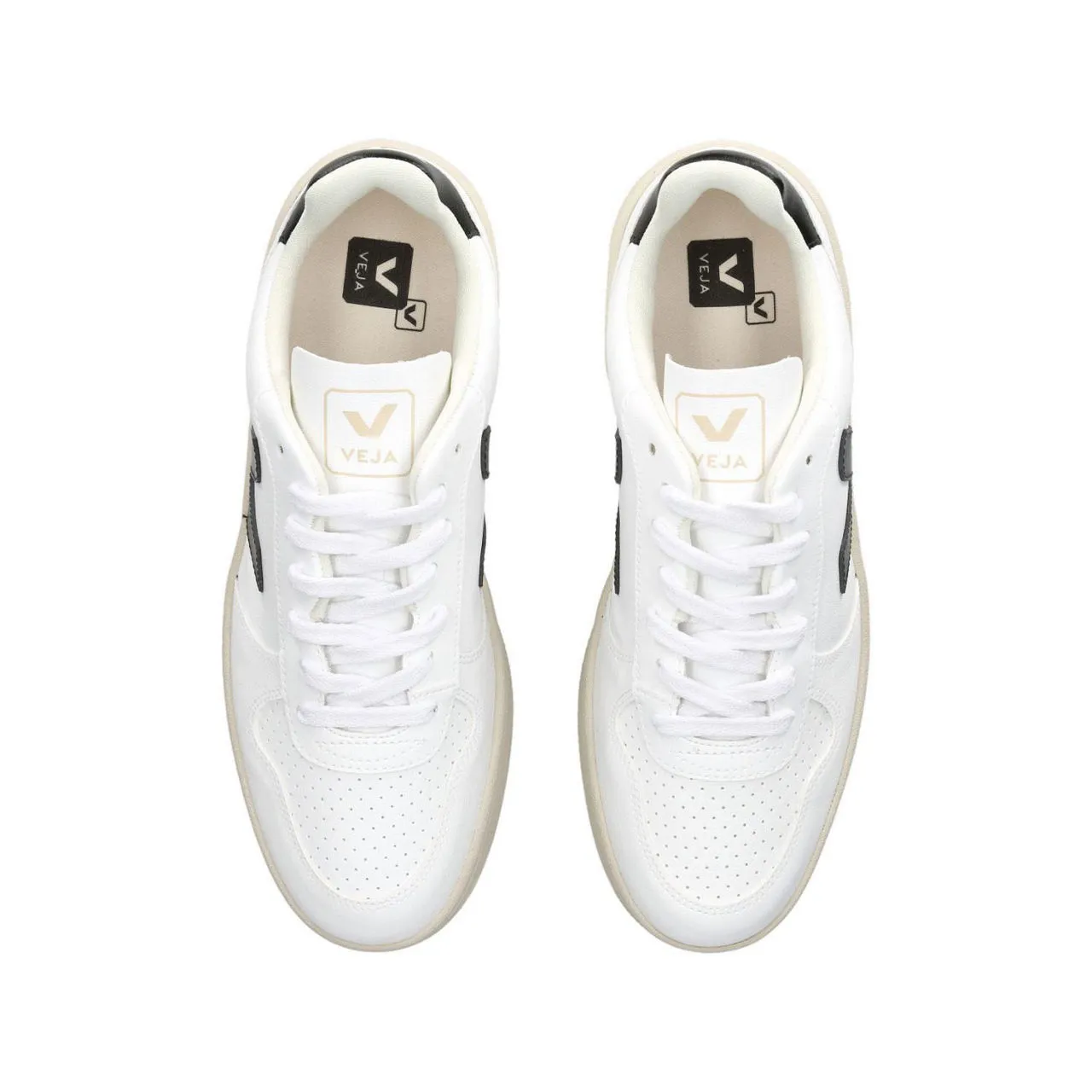 VEJA V-10 Trainers - White