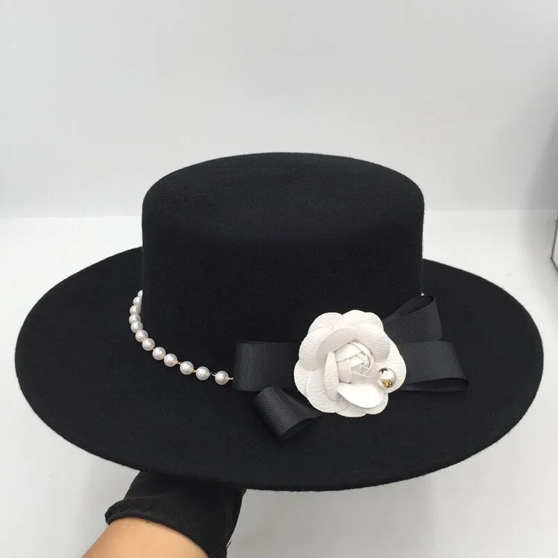 Women's Casual Elegant Pearls and Flower Flat Brim Wool Fedora