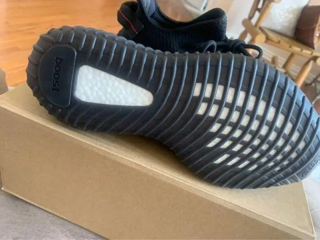 Yeezy 350 v2 bred DS W GOAT RECEIPT