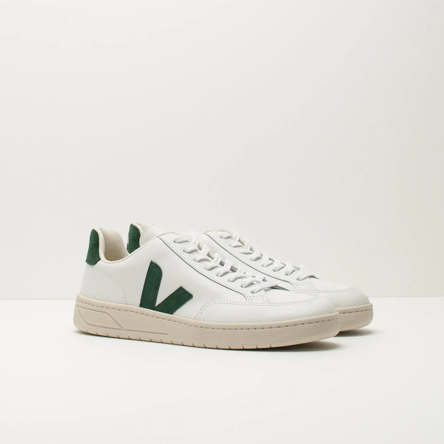 ZAPATILLA - VEJA - V-12 LEATHER EXTRA WHITE CYPRUS XD022336A